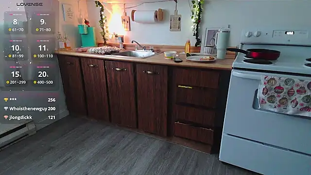 Kittyymaze1 online show from December 30, 5:34 pm