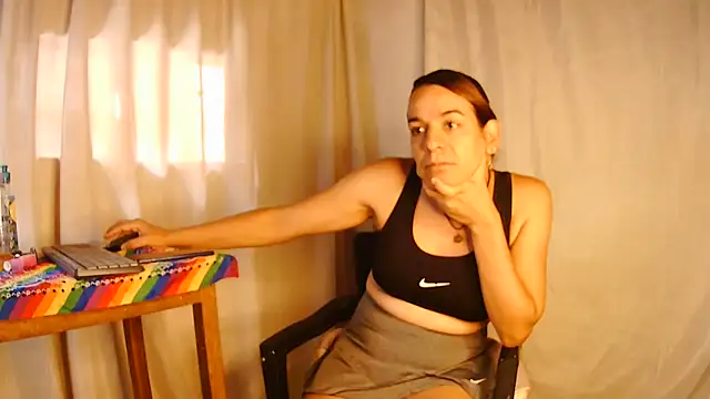 Oh Tique online show from February 12, 5:58 pm