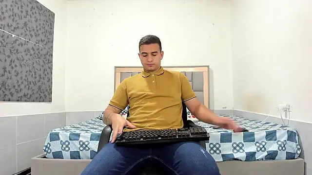 simookeler online show from January 19, 11:14 am