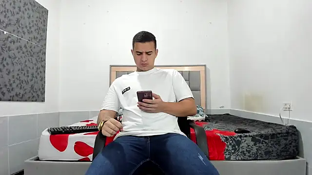 simookeler online show from March 5, 9:49 am