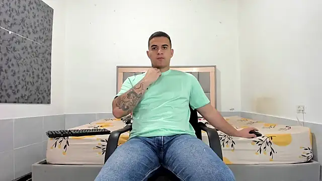 simookeler online show from March 12, 10:49 pm