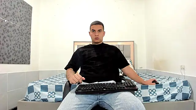 simookeler online show from March 28, 2:38 pm