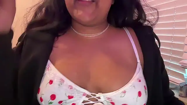 Snapshot of inarahh chatting on February 2, 10:28 pm inarahh online show from February 2, 10:28 pm