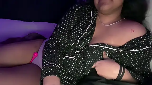 Snapshot of inarahh chatting on February 3, 6:00 am inarahh online show from February 3, 6:00 am