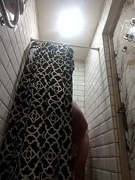 Snapshot of FloatyElkhound chatting on April 16, 6:47 am FloatyElkhound online show from April 16, 6:47 am