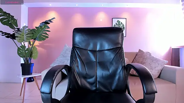 Snapshot of Aaron_Scoot chatting on January 20, 8:07 pm Aaron Scoot online show from January 20, 8:07 pm