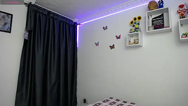 Soffy-brooks online show from April 14, 5:35 am