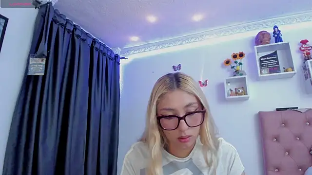 Soffy-brooks online show from May 31, 6:42 am