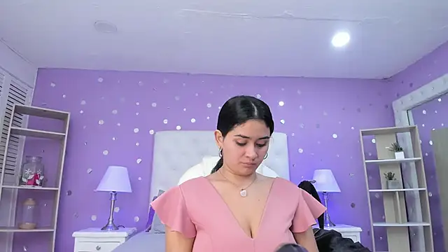 Snapshot of scarlette_15_ chatting on November 11, 3:06 am scarlette 15 online show from November 11, 3:06 am