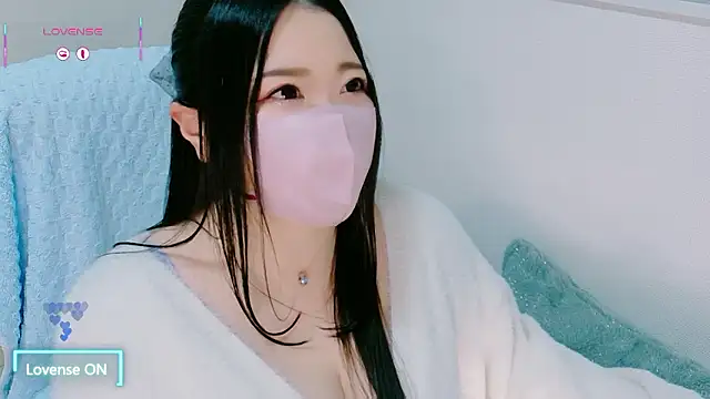 yukinko o  online show from March 24, 12:43 pm