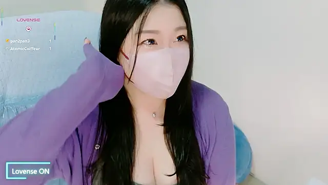 Snapshot of yukinko_o_ chatting on June 10, 1:50 am yukinko o online show from June 10, 1:50 am