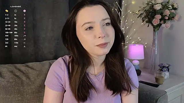 Snapshot of GarynAnstead chatting on December 13, 11:23 am GarynAnstead online show from December 13, 11:23 am