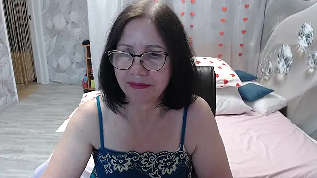 OlgaHottie online show from May 15, 11:34 pm