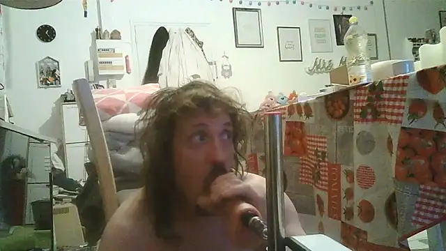 cyril020202 online show from October 10, 4:28 pm