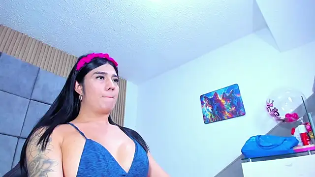 ZachaTompson online show from April 7, 7:58 pm