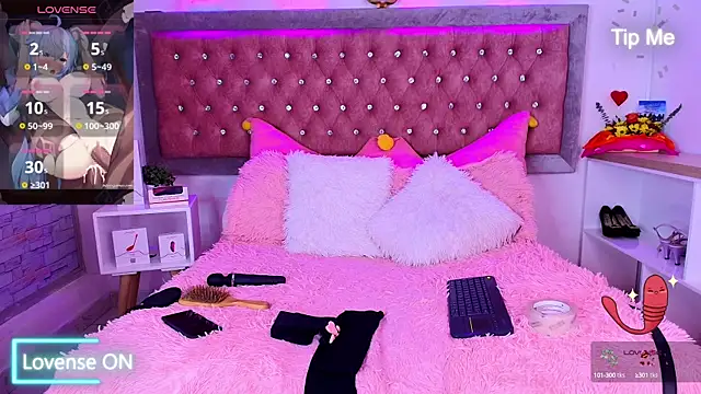 EmmaWilder online show from March 12, 12:42 am