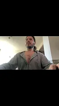 Snapshot of bananahot31 chatting on November 4, 1:43 pm bananahot31 online show from November 4, 1:43 pm