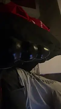 Snapshot of bananahot31 chatting on January 11, 5:12 am bananahot31 online show from January 11, 5:12 am