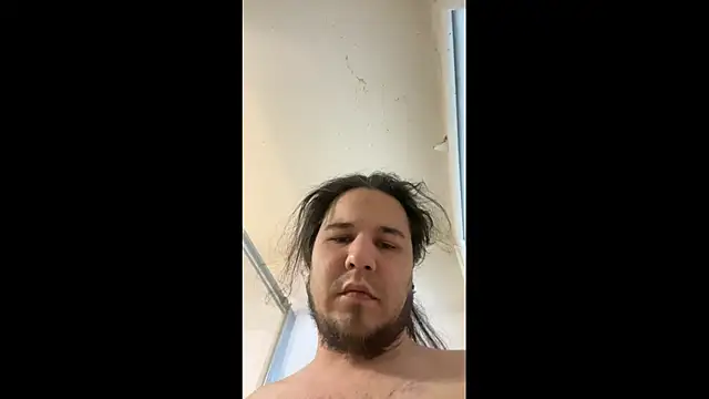 Snapshot of bananahot31 chatting on April 13, 7:03 am bananahot31 online show from April 13, 7:03 am