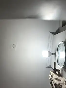 John desihunk online show from December 3, 5:33 pm