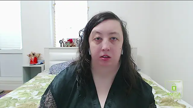 cute and hot online show from January 21, 9:35 am