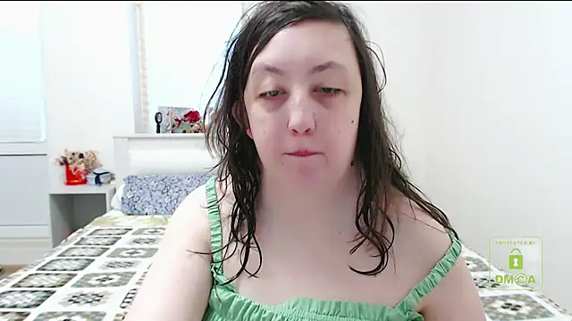 cute and hot online show from February 1, 9:43 am