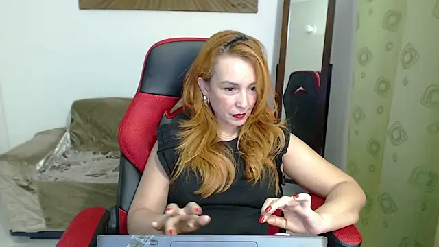 Snapshot of anitazarova chatting on January 3, 6:03 pm anitazarova online show from January 3, 6:03 pm