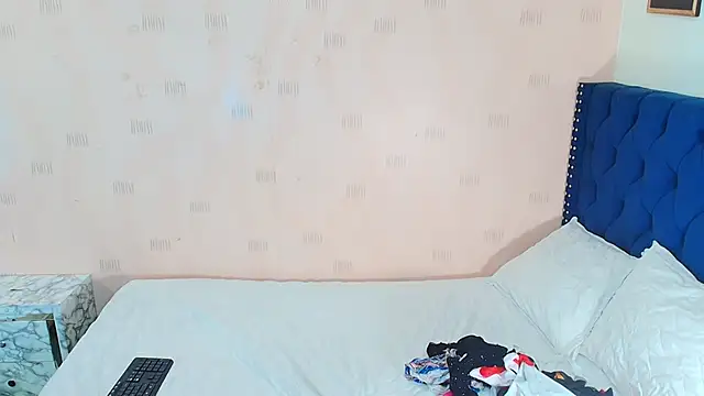 hotlatinateacher online show from March 3, 6:55 pm