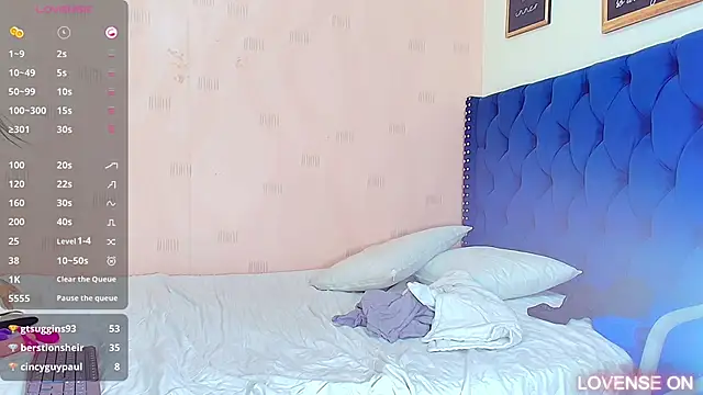 hotlatinateacher online show from March 22, 1:00 am