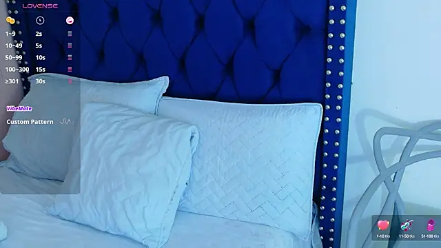 hotlatinateacher online show from September 26, 7:07 pm