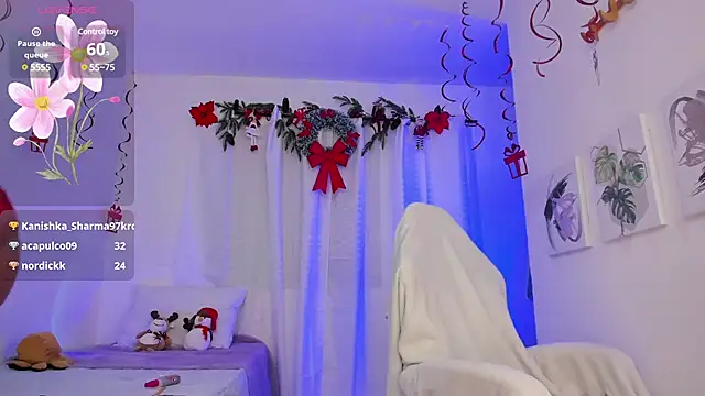 Lia Petite1 online show from January 3, 9:05 pm