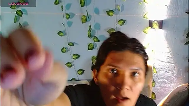 venus swet  online show from November 4, 1:05 am