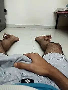 devilisinside9 online show from February 24, 6:50 pm