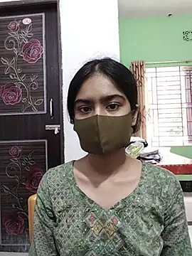 Snapshot of Arisha- chatting on July 29, 6:44 am Arisha- online show from July 29, 6:44 am