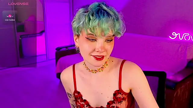 School Love online show from December 26, 4:25 pm