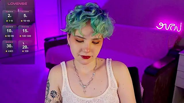 School Love online show from January 5, 4:16 pm