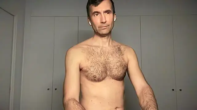 Snapshot of david_spanish chatting on March 9, 11:35 pm david spanish online show from March 9, 11:35 pm