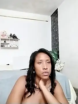 Snapshot of LadyEbonyX chatting on January 8, 1:32 am LadyEbonyX online show from January 8, 1:32 am
