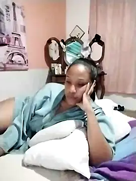 Snapshot of LadyEbonyX chatting on January 9, 2:01 am LadyEbonyX online show from January 9, 2:01 am