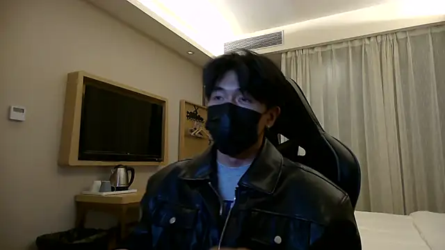 Snapshot of wuzhimao0207 chatting on July 18, 2:43 pm wuzhimao0207 online show from July 18, 2:43 pm