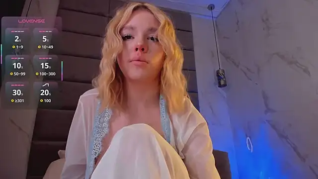 Anna Robinson online show from November 7, 1:27 am