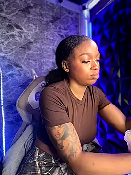 Melany Williams online show from November 17, 1:17 pm