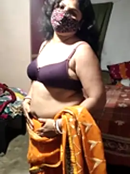 Snapshot of Mourani24 chatting on April 17, 2:25 am Mourani24 online show from April 17, 2:25 am