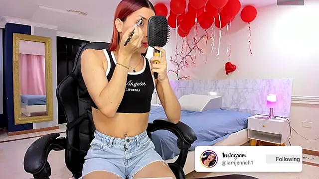charolbruce 1 online show from June 9, 11:55 am