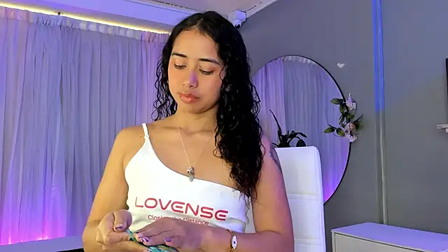 Snapshot of Ammy_nova chatting on December 22, 7:55 pm Ammy nova online show from December 22, 7:55 pm