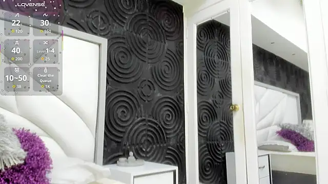 AbigailWilliams  online show from October 27, 11:14 am