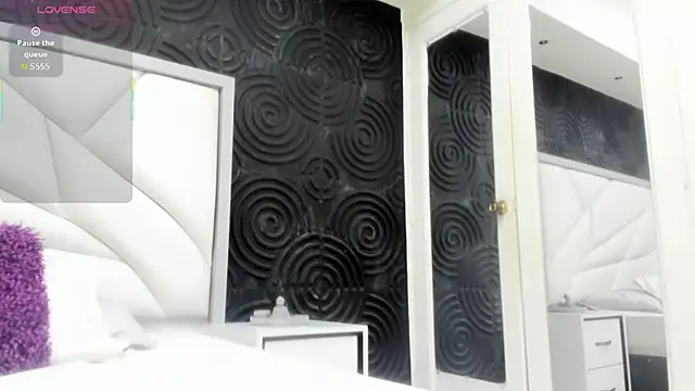 AbigailWilliams  online show from November 20, 11:10 am