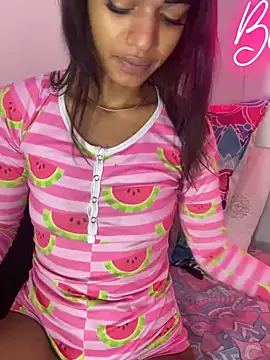 BarbieHotLaura online show from November 11, 7:14 pm