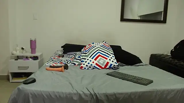 AnnieRoss69 online show from October 22, 8:52 pm