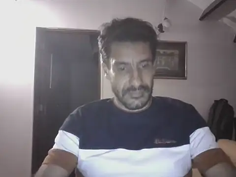 elkike1980 online show from May 16, 12:51 am